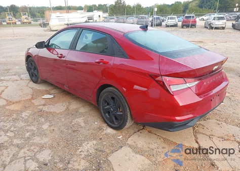 2023 Hyundai Elantra Sel z USA, uszkodzony, nr VIN KMHLM4AG5PU485352